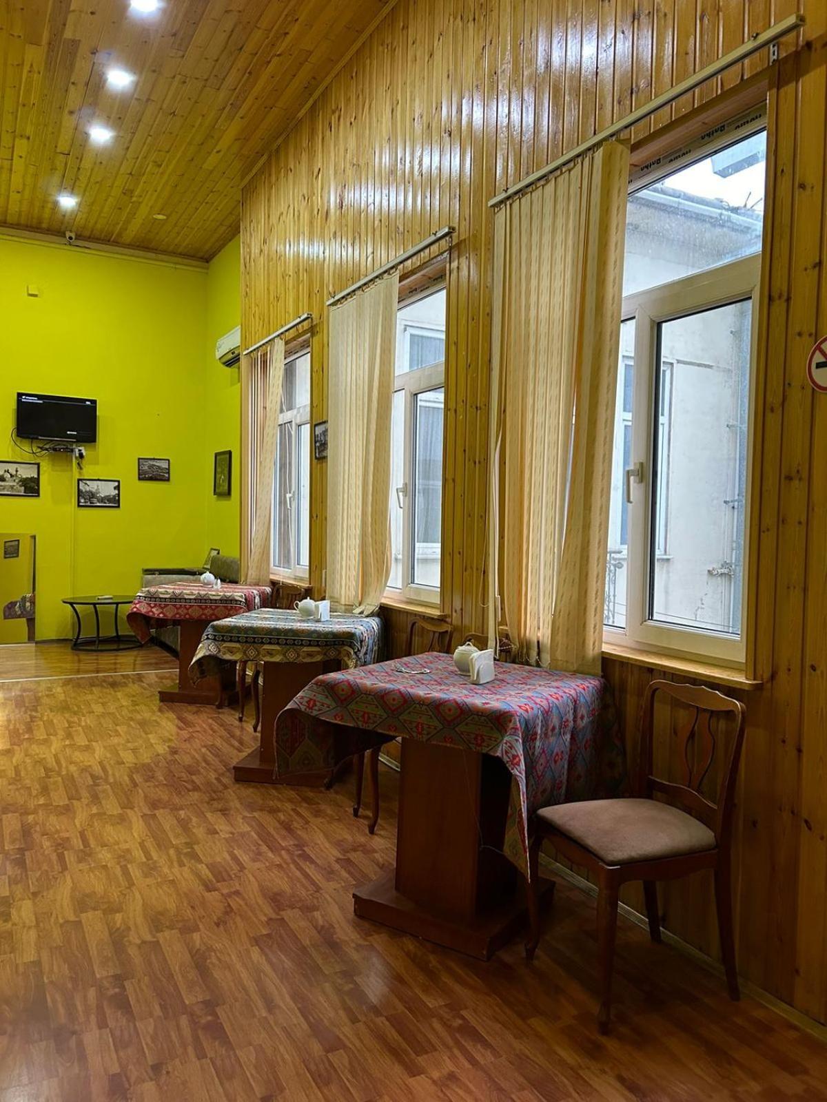 Hostel124 Баку Экстерьер фото